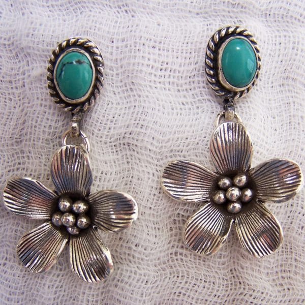 E298 "Big Sterling flower with matrixed turquoise posts"