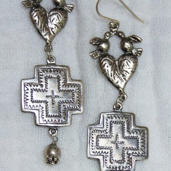E300 "Sterling silver heart, doves and cross"