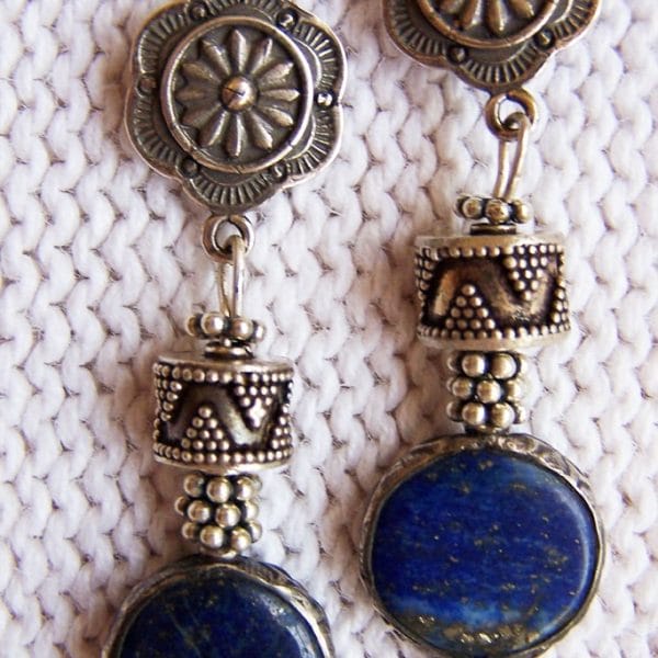 E305 Vintage Lapis Lazuli with sterling rim, beads and post
