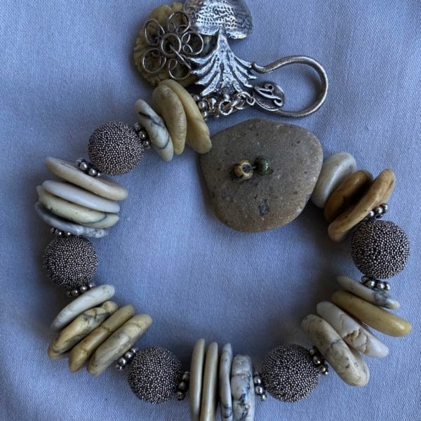 SBB797 Stone Button Bracelet with BURNING HEART